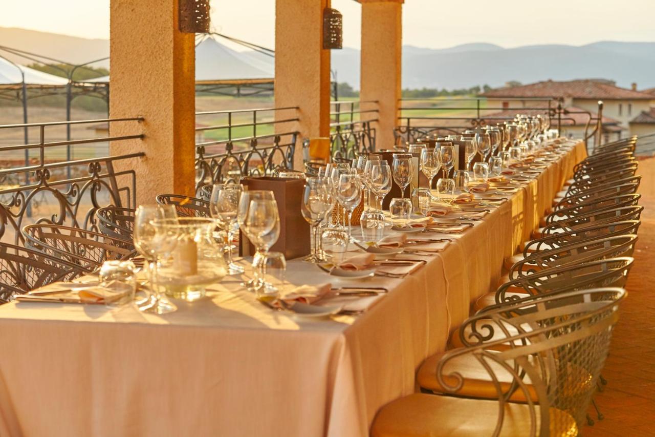 La Bagnaia Golf Resort Dış mekan fotoğraf